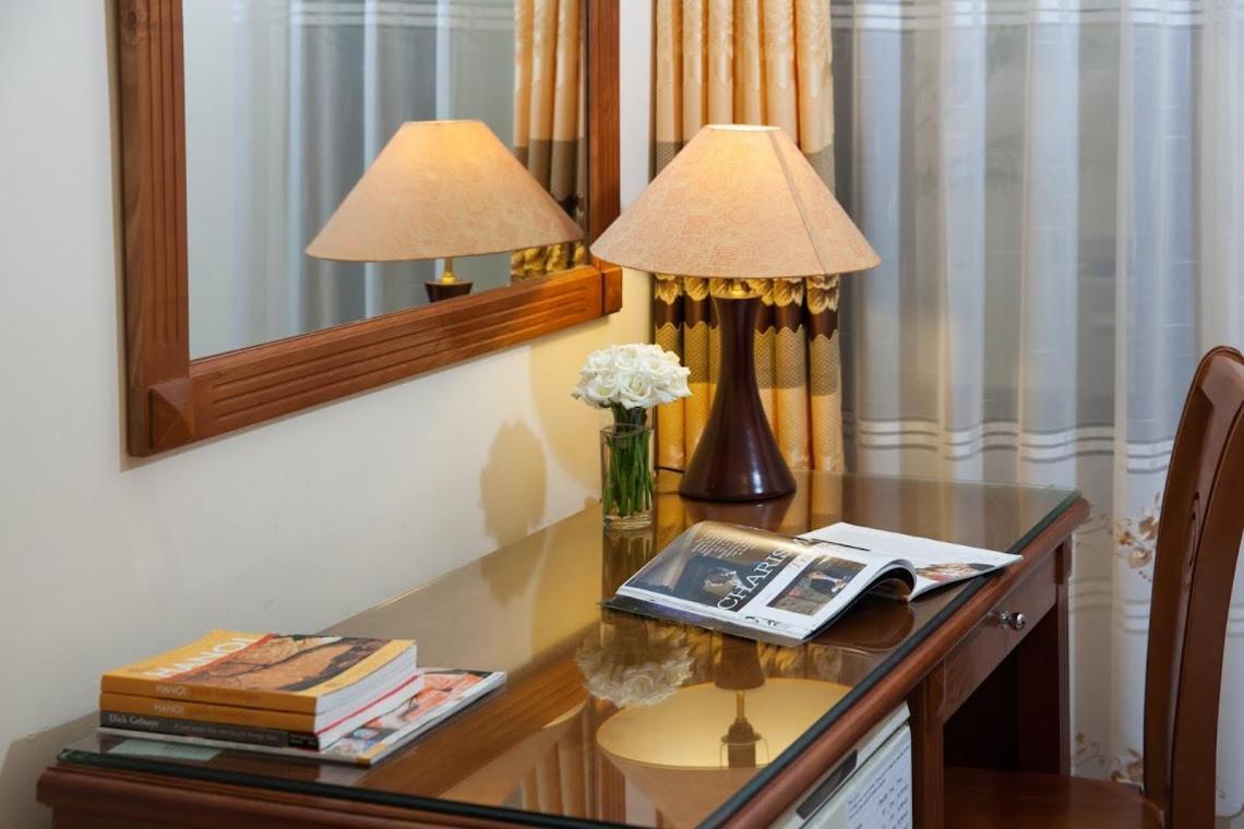 Lucky Central Hotel & Travel Hanoi Luaran gambar